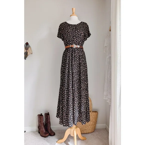 Vintage Black Floral Cinch Waist Flowy Maxi Length Dress - Picture 11 of 16